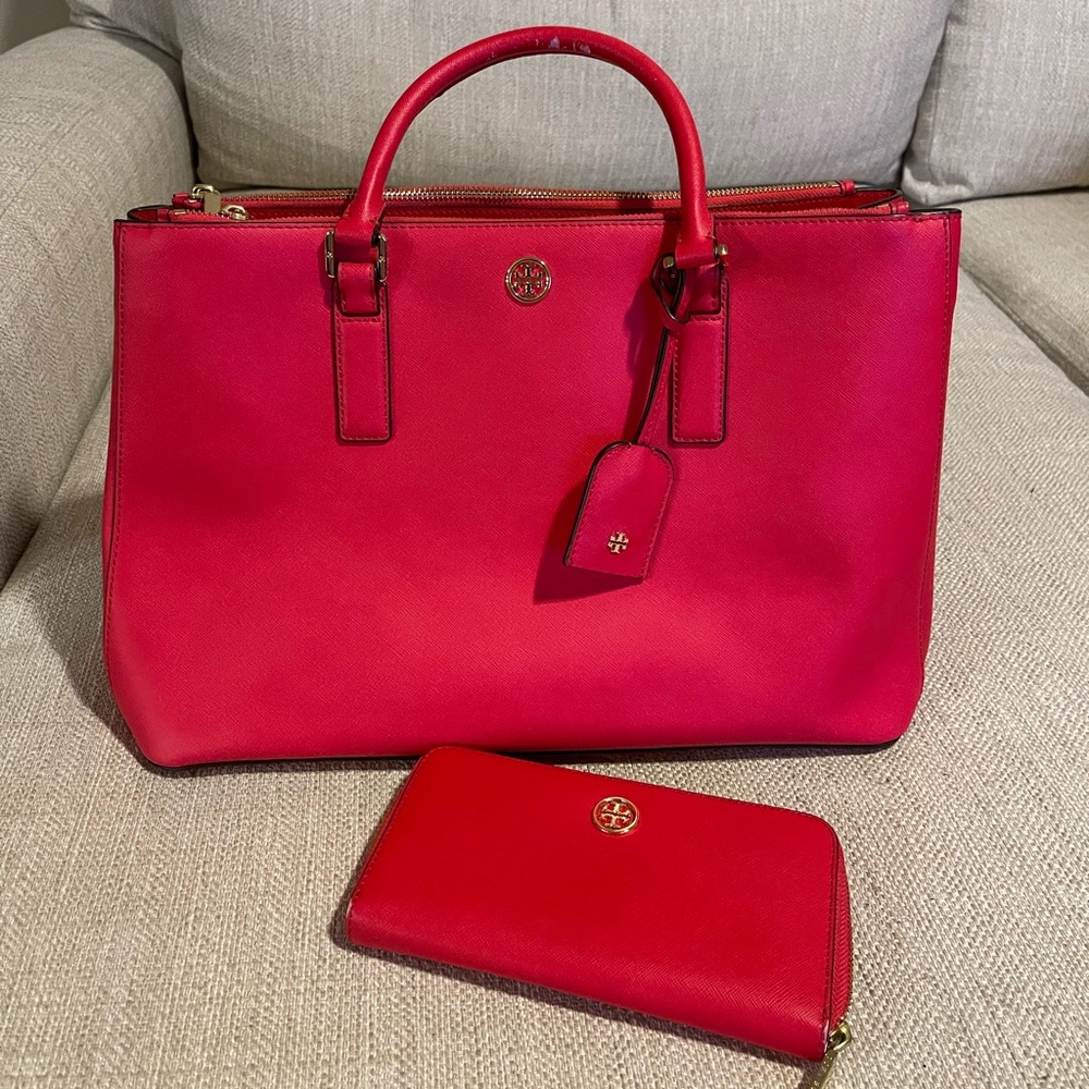 Tory Burch Robinson Tote Bag w wallet